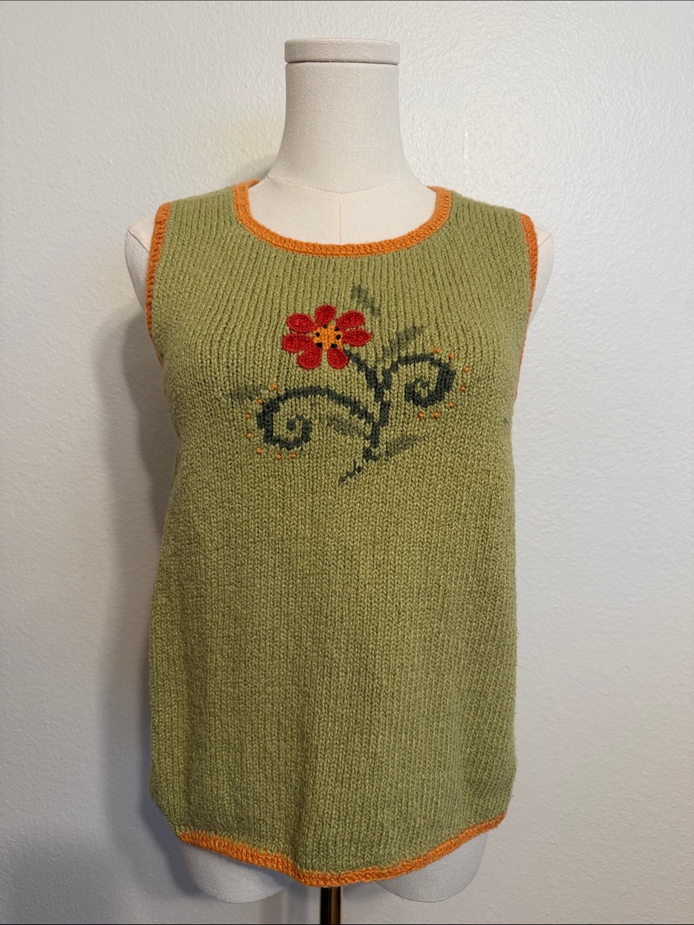 Sleeveless Olive Green Knit Top with Floral Embroidery